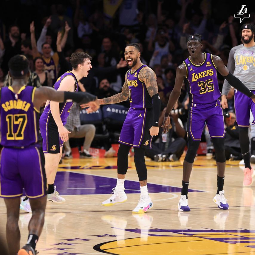 Lakers vencen a Raptors y siguen en racha