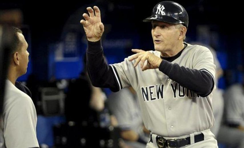 Los Yanquis despiden a sus entrenadores Long y Kelleher
