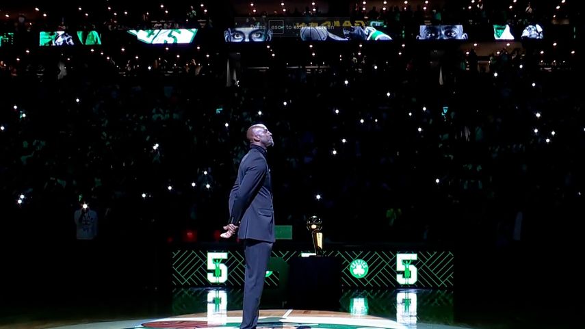 Kevin Garnett durante su ceremonia de retiro de camiseta en el TD Garden