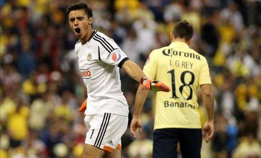 Las Chivas de Guadalajara sacan un empate sin goles en casa del América