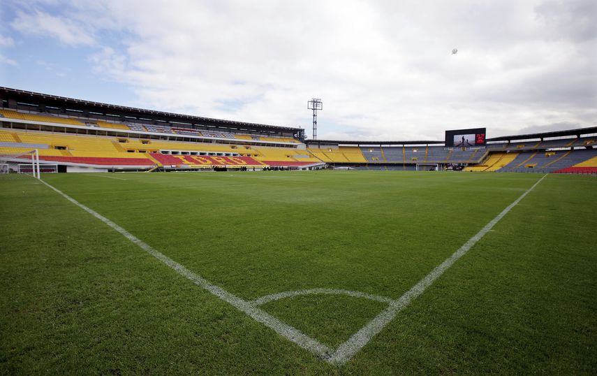 Bogotá suspende el ingreso de público a estadios por la violencia de aficionados