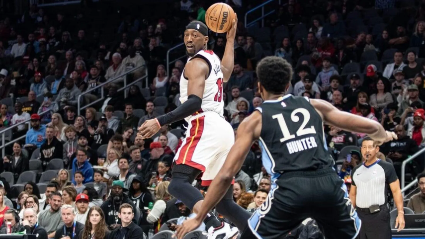 Bam Adebayo lidera al Heat en la victoria ante los Hawks