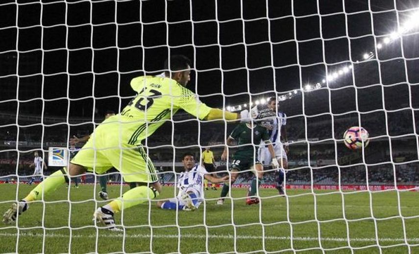 1-0. Carlos Vela sella el segundo triunfo de la Real en Anoeta