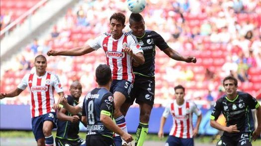 En el Guadalajara hay tranquilidad, dice volante David Toledo