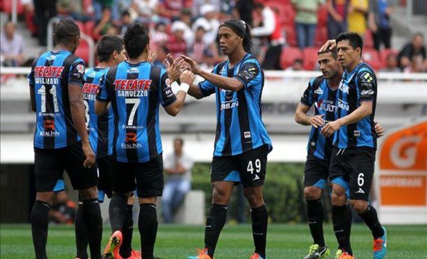 Los Gallos reciben mañana un León herido confiados en sumar de a tres