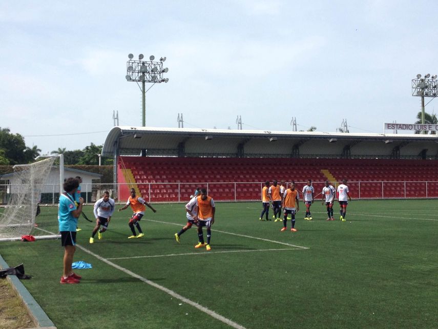 Leonardo Pipino define lista de la sub-20 de Panamá para cuadrangular en Uruguay