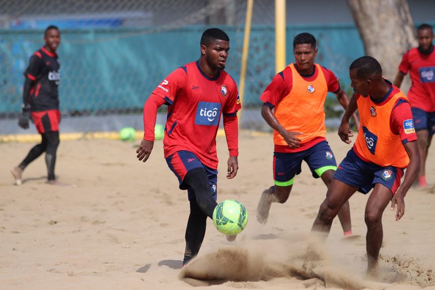Panamá lista para el Premundial de fútbol playa en Bahamas