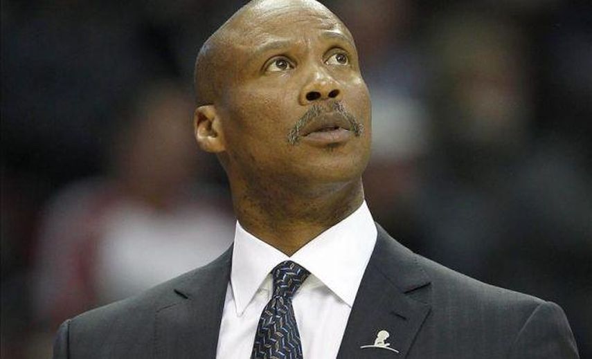 Byron Scott, nuevo entrenador de los Lakers