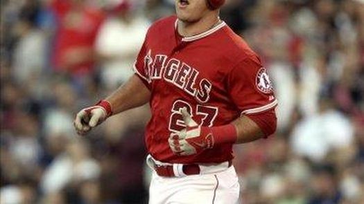 7-3. Trout y Cron pegan dos jonrones cada uno contra los Marineros
