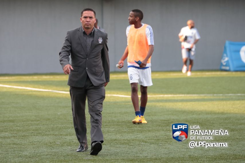 Chiari mantiene con vida al Atlético Nacional