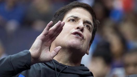 Cuban pide cambios raciales; policía de Dallas admite errores contra hispanos