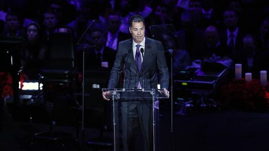 Los Lakers, pese al coronavirus, siguen entrenando, pero a través de internet