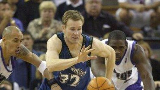 Llego a los Bulls para ser campeones de la NBA, afirma Fred Hoiberg