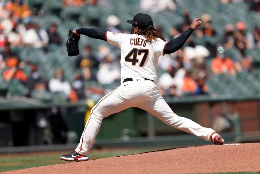 3-1. Cueto se acerca al juego completo y vence a los Rockies