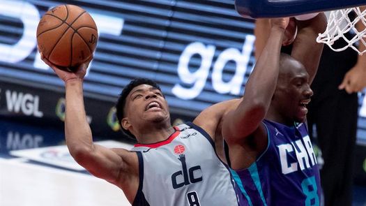 104-114. Rozier lidera a Hornets, que superan triple-doble de Westbrook