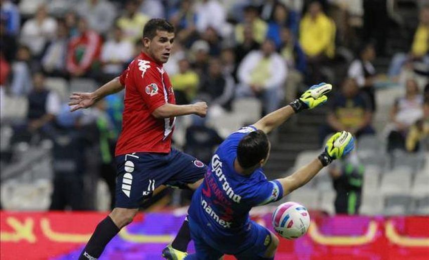 Veracruz pone transferible a uruguayo Quiñones y a colombiano Martínez Borja