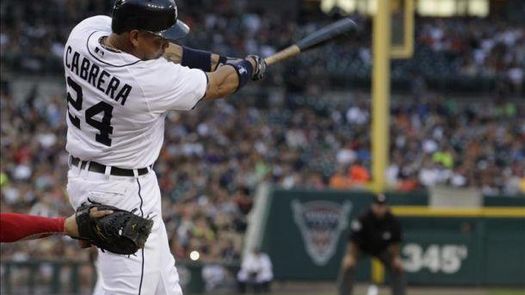 4-3. Cabrera impulsa el triunfo de Tigres que reducen su número mágico