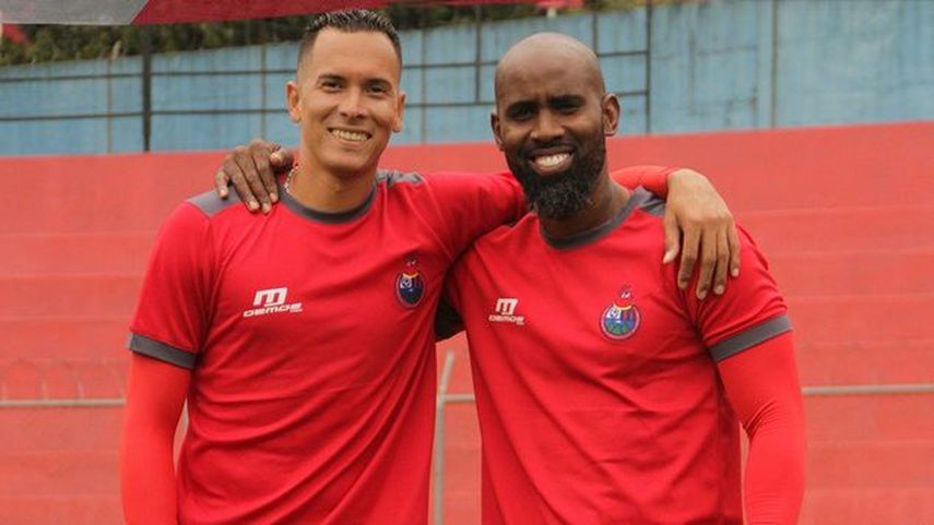 Blas y Baloy, sin equipo