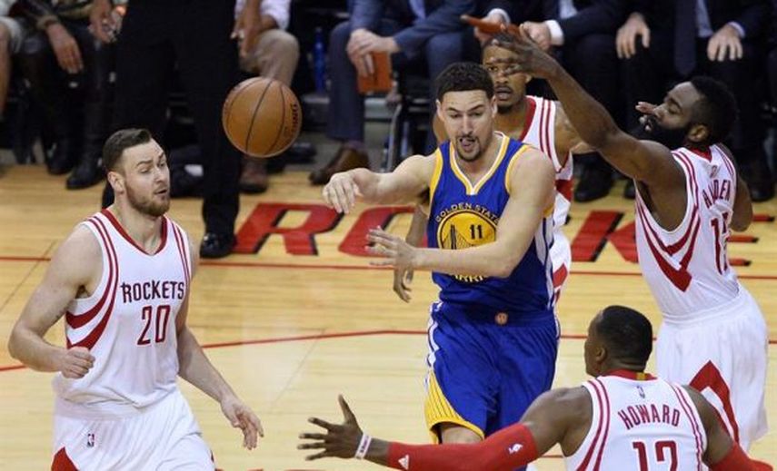 94-121. Thompson, Green e Iguodala dan a los Warriors el tercer triunfo sin Curry