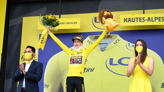 El danés, Jonas Vinegaard es el nuevo líder del Tour de Francia