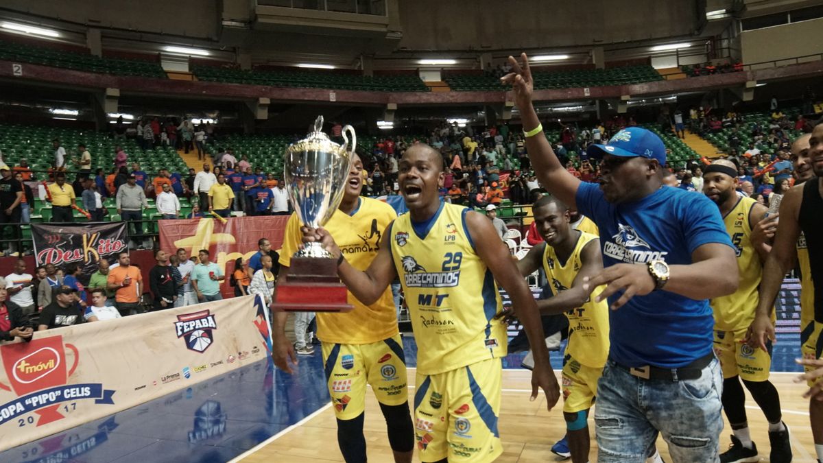 Definidas las semifinales; Correcaminos de Colón esperan rival para la final