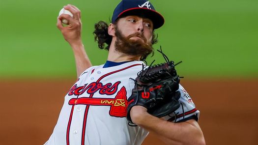 5-1. Anderson lanza sin hit hasta la séptima para los Bravos y vence a los Cerveceros