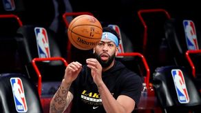 103-114. Ante los Magic, Schroder y Davis salvan a los Lakers en la recta final del partido