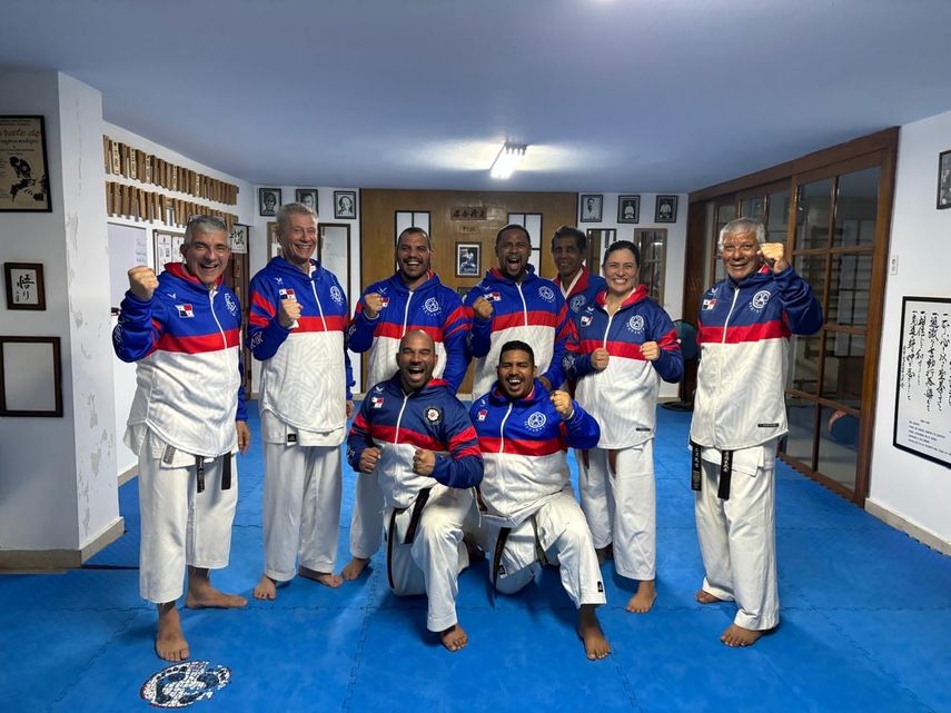 Imagen grupal de los representantes del Equipo Canal de Panamá.