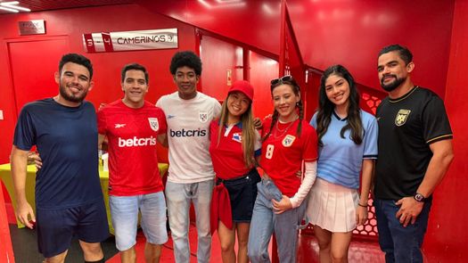 Betcris presenta “Garra Panamá”, una historia que refleja el ADN del panameño y acompaña a la Selección Nacional hacia el Mundial 2026. Betcris presenta “Garra Panamá”, una historia que refleja el ADN del panameño y acompaña a la Selección Nacional hacia el Mundial 2026.