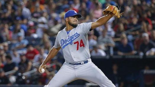 Jansen, de los Dodgers, se somete a una cirugía en el pie