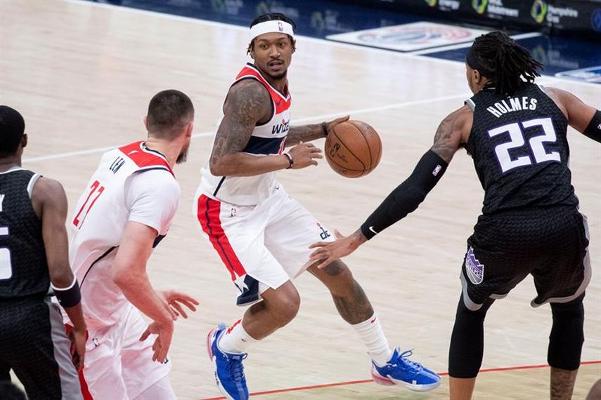 119-121. Fox y Kings superan triple-doble de Westbrook; Neto, 12 puntos