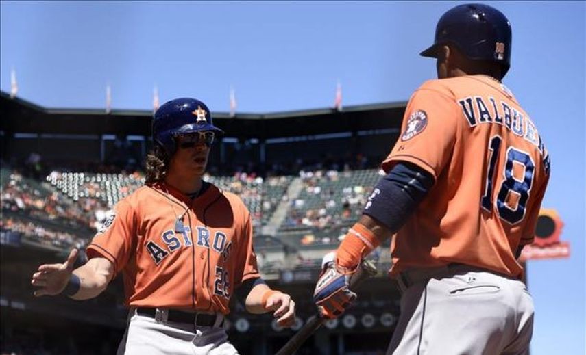 La condición de favoritos de los Astros no genera presión a Hinch