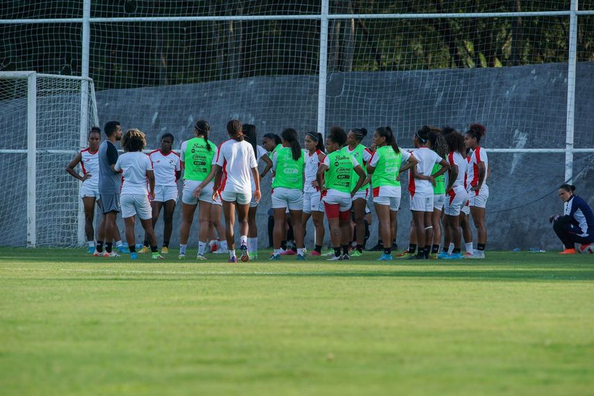 Panamá juega ante Trinidad y Tobago por un lugar en el repechaje