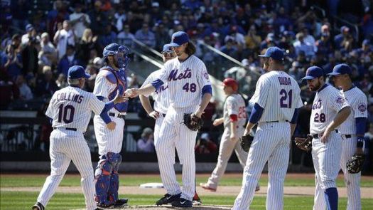 5-4. Flores vuelve a ser el bate clave en la victoria de los Mets