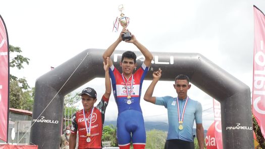 Josué Jiménez campeón Juvenil 2021