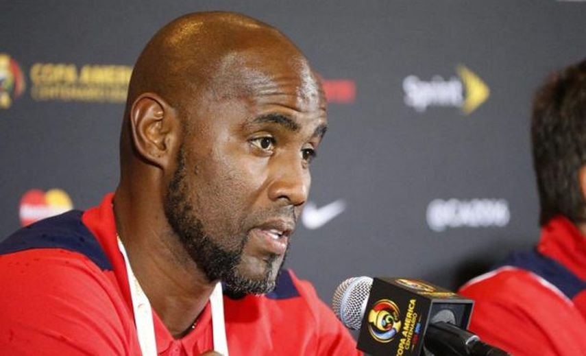 Roban en la tienda deportiva del capitán de la selección panameña Felipe Baloy