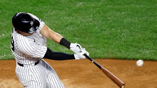 2-1. Voit jonronea y dirige el ataque de los Yanquis