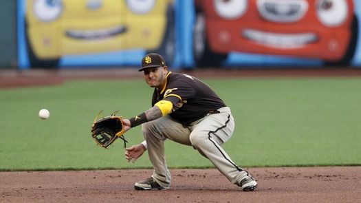 9-2. Flores jonronea y sella el triunfo de los Gigantes