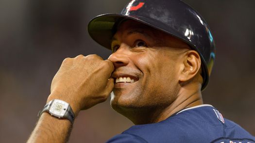 Alomar Jr. vuelve a ser considerado como piloto, esta vez con Arizona