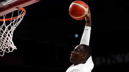 Los Rockets hacen oficial la firma de Garuba con un contrato de novato Los Rockets hacen oficial la firma de Garuba con un contrato de novato