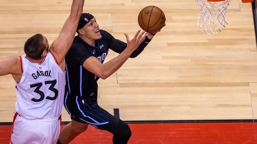 136-125. Gordon aporta triple-doble y los Magic logran su mejor puntuación