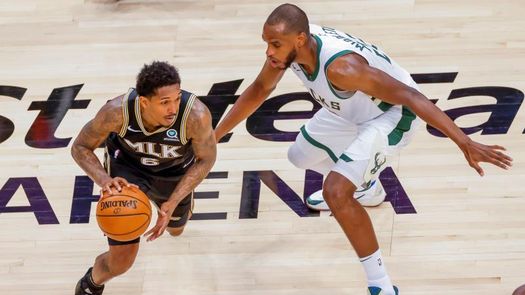 Ayton ya destaca; avanzan Warriors y Celtics