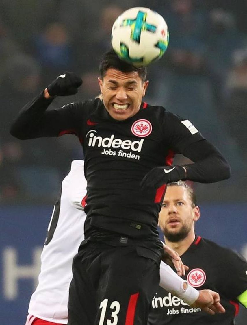 El Guadalajara vende a Carlos Salcedo al Eintracht Frankfurt de la Bundesliga