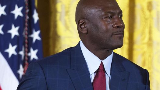 Jordan dona dos millones de dólares de The Last Dance aFeeding America