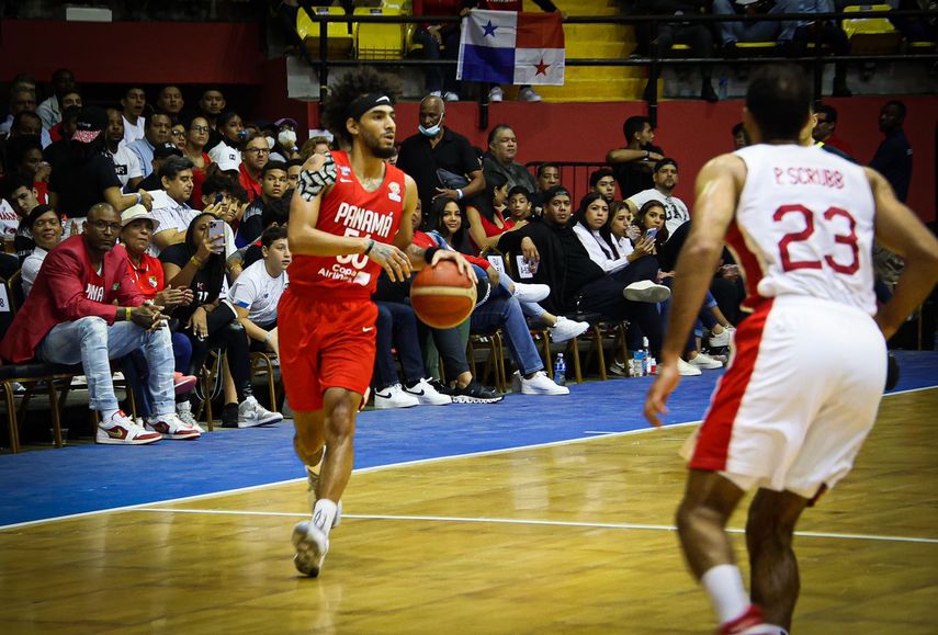 Jhivvan Jackson lideró la ofensiva de Panamá. Foto: Ricardo Dormoi / Agencia Ochenta y Siete