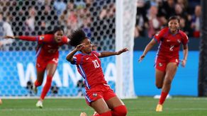 Marta Cox rompió fronteras con su golazo