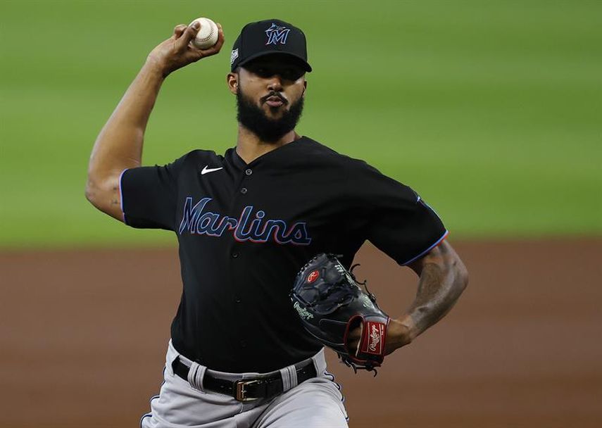3-2. El dominicano Alcántara domina con sus lanzamientos a los Bravos