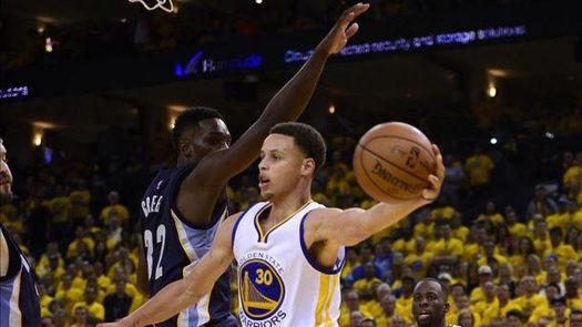 Curry ganador del premio de Jugador Más Valioso (MVP) de la liga