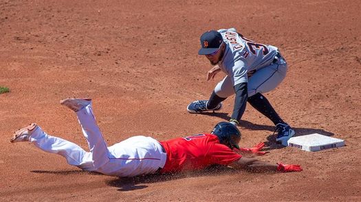 9-8. Castro impulsa la carrera de la victoria de los Tigres sobre los Cachorros