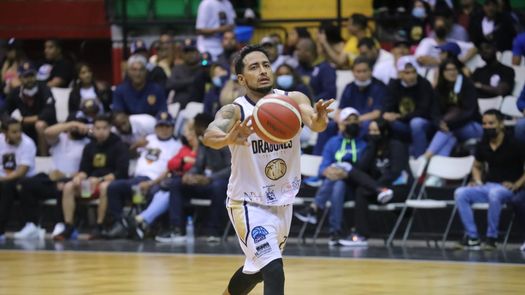 Dragones vencen a Universitarios en el inicio de las semifinales de la LPB